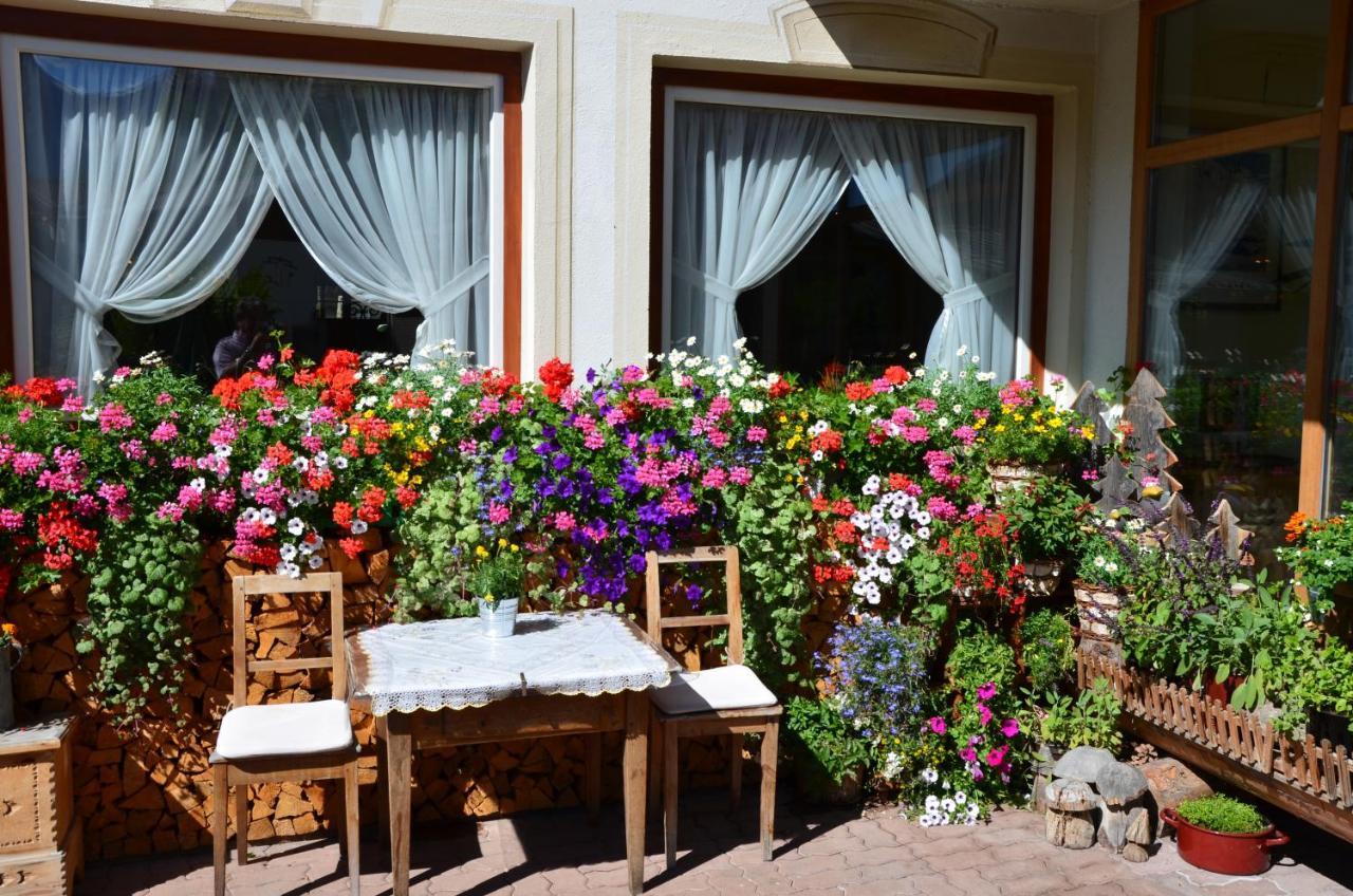 Hotel Pettneuerhof Pettneu am Arlberg Eksteriør billede