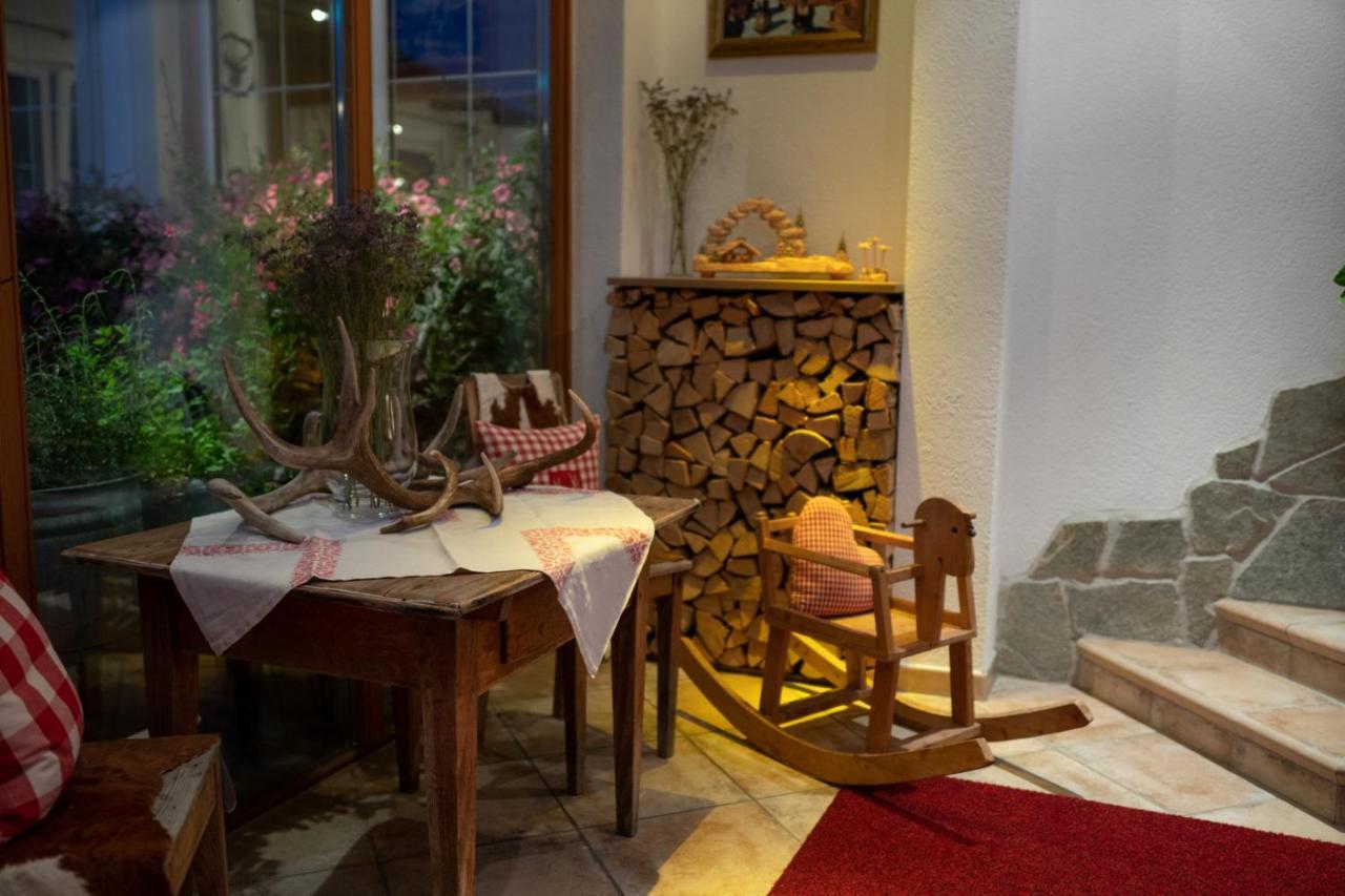Hotel Pettneuerhof Pettneu am Arlberg Eksteriør billede