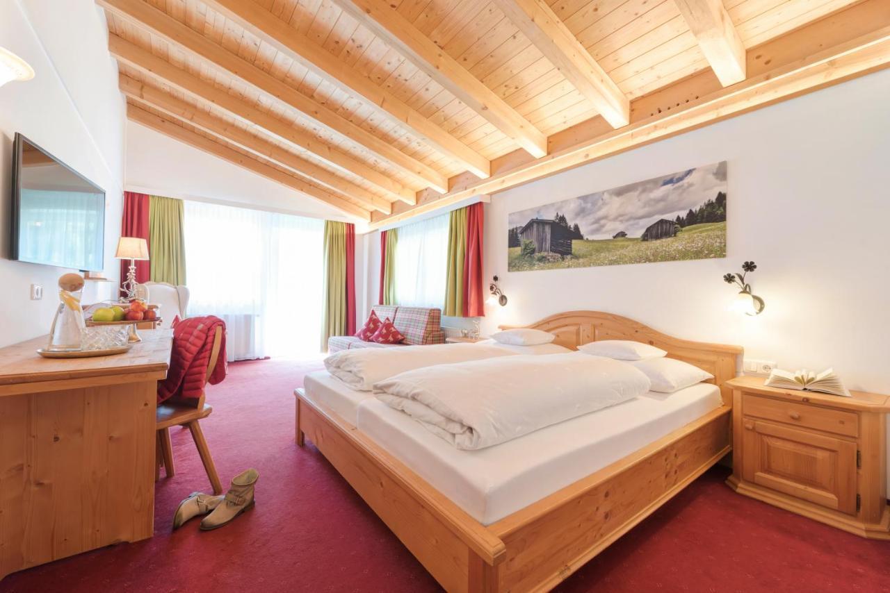 Hotel Pettneuerhof Pettneu am Arlberg Eksteriør billede