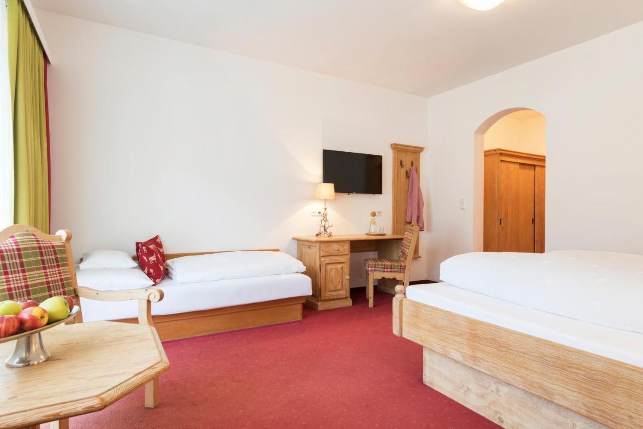 Hotel Pettneuerhof Pettneu am Arlberg Eksteriør billede