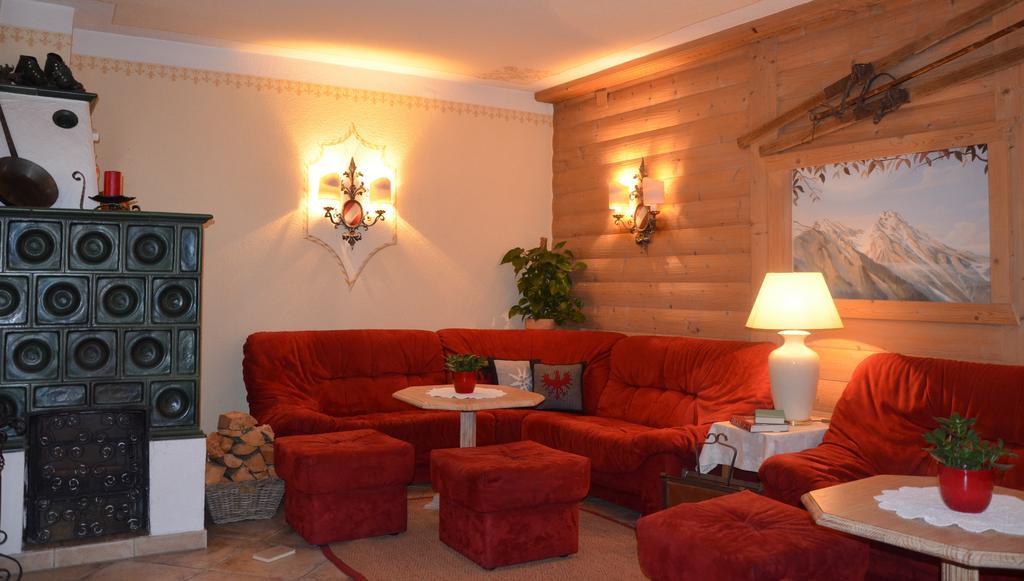 Hotel Pettneuerhof Pettneu am Arlberg Eksteriør billede