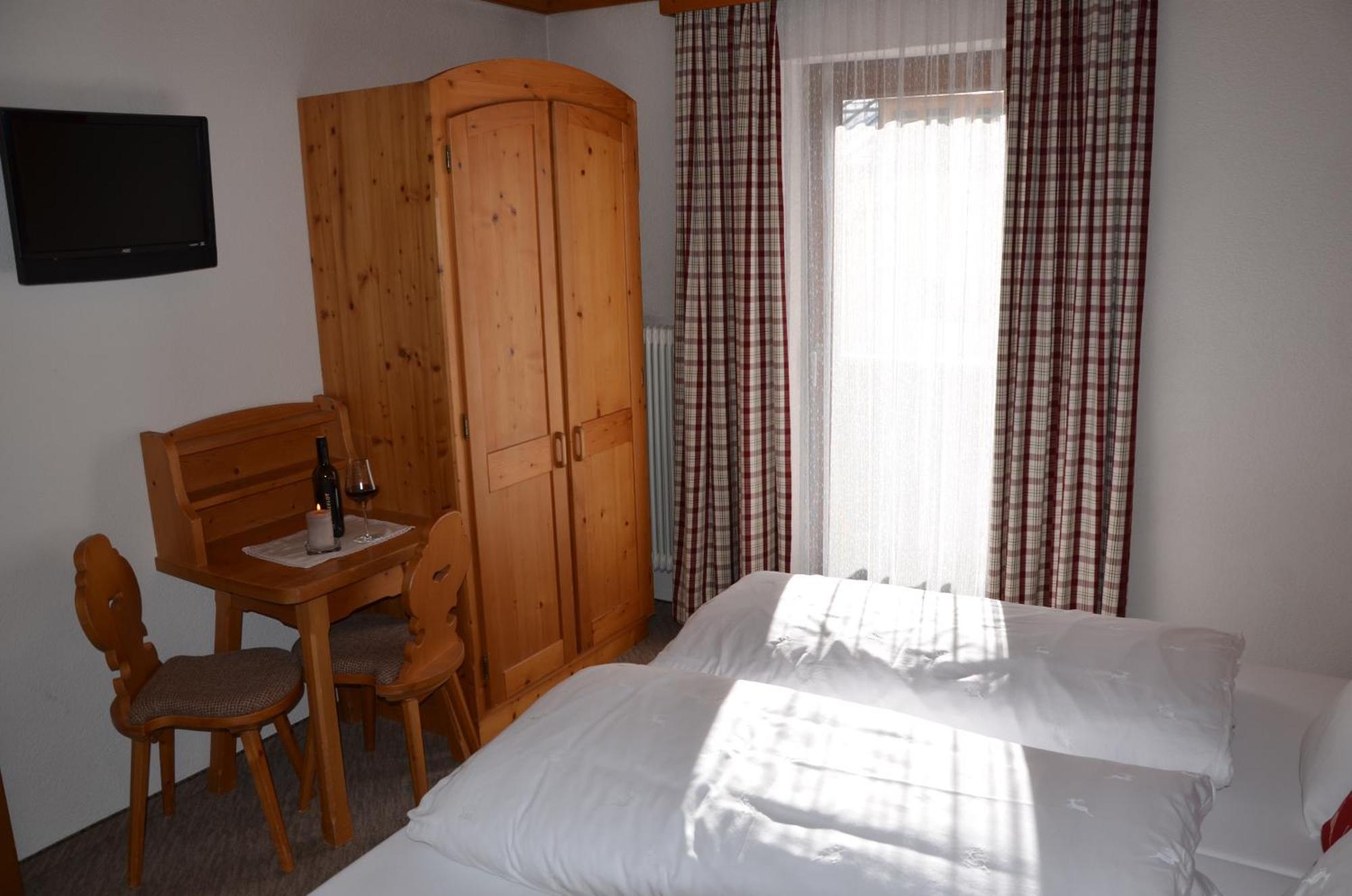 Hotel Pettneuerhof Pettneu am Arlberg Eksteriør billede