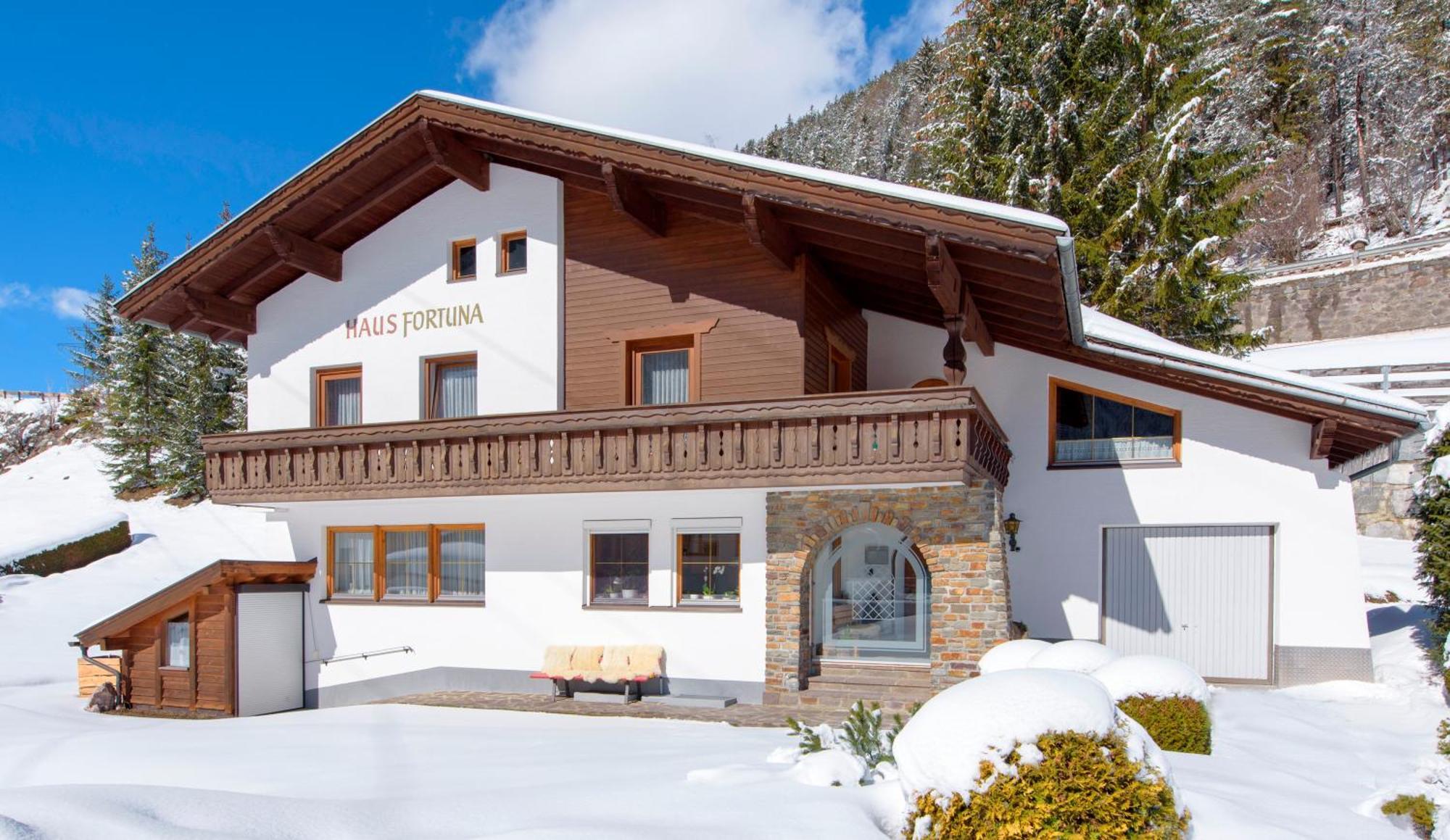 Hotel Pettneuerhof Pettneu am Arlberg Eksteriør billede